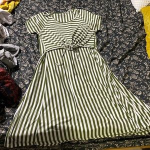 Latched Mama Drawstring Midi Fit and Flare Nursing Dress sz L